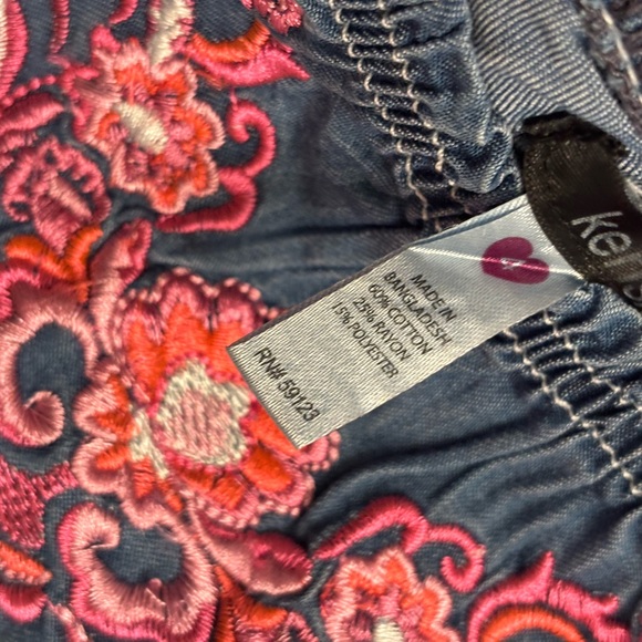 Kensie Blue and Mad Girl Stylish Pink Embroidered Blouse - Picture 6 of 7